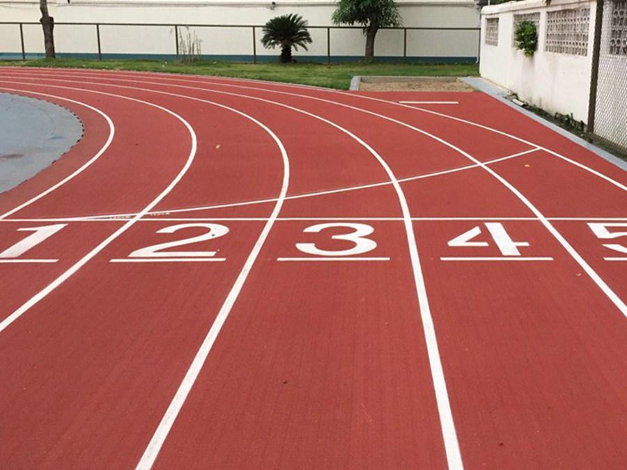 透气塑胶跑道有哪些性能特点?